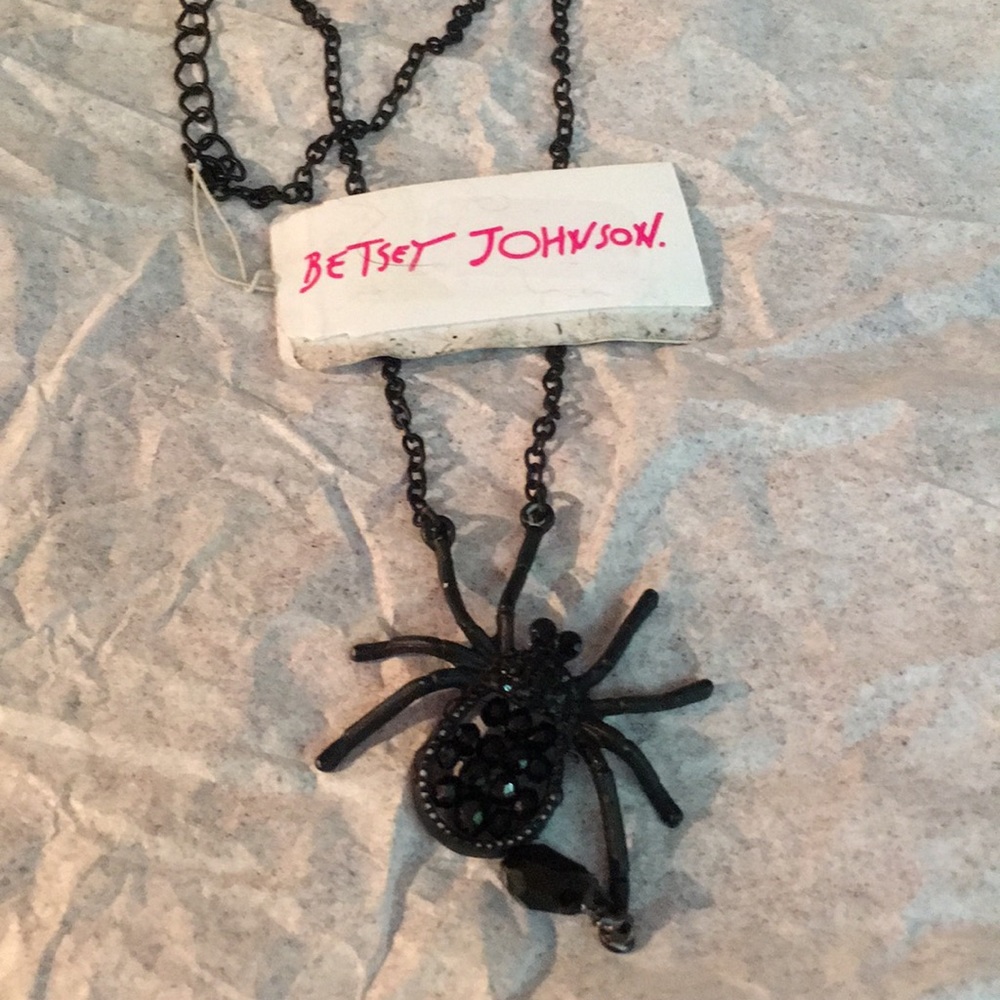 Spider necklace